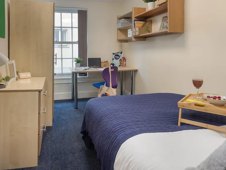 Classic Room Unit 5