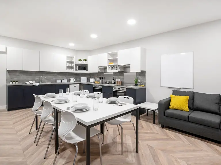 Standard En Suite Unit 5