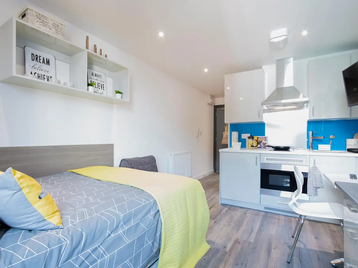 Premium Gold Studio Unit 5