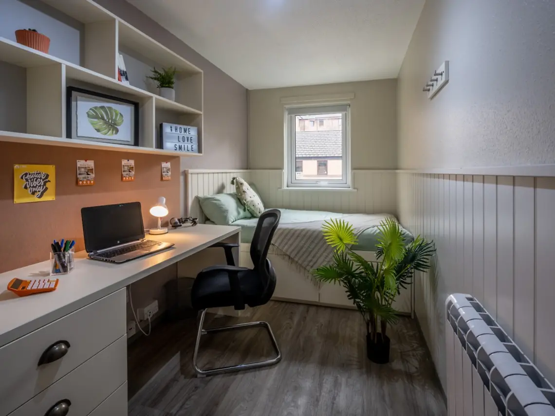 6 Bed Standard Unit 6