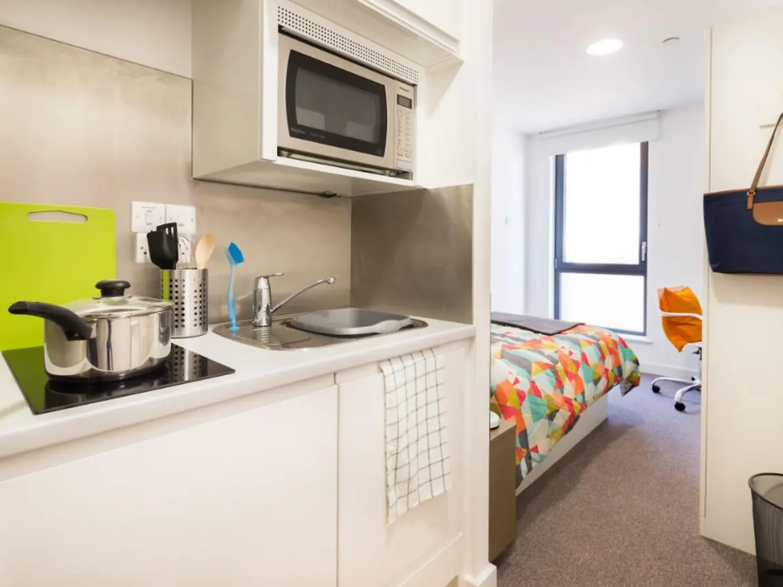 Upper Floor Studio Unit 5