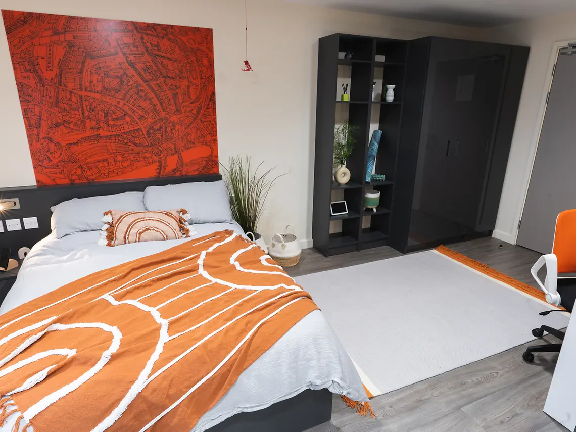 Deluxe Studio Unit 5