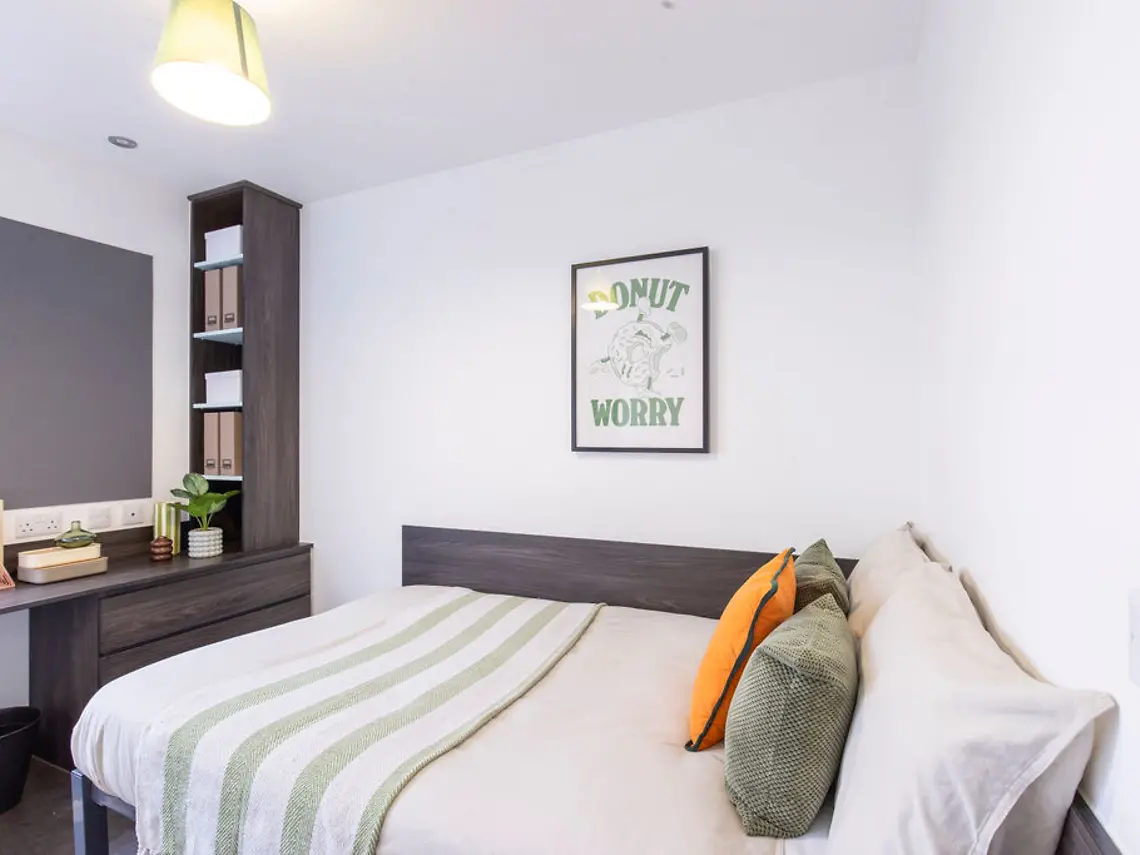 8 Bed En-Suite Unit 8