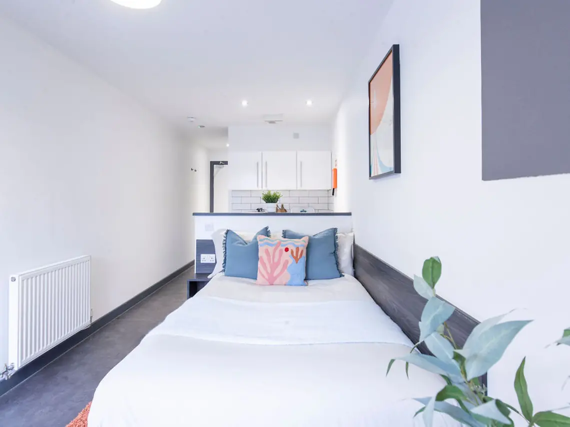 Classic Studio Unit 5