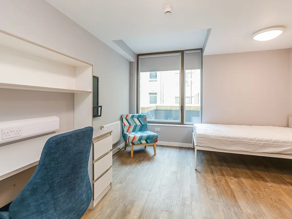 7 Bed Cluster Unit 7