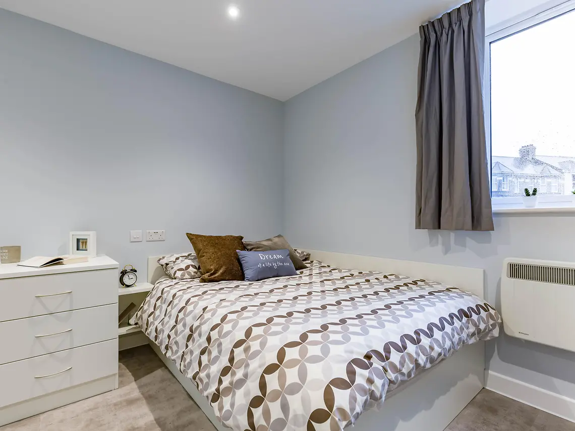 7 Bed Club Studio Unit 7