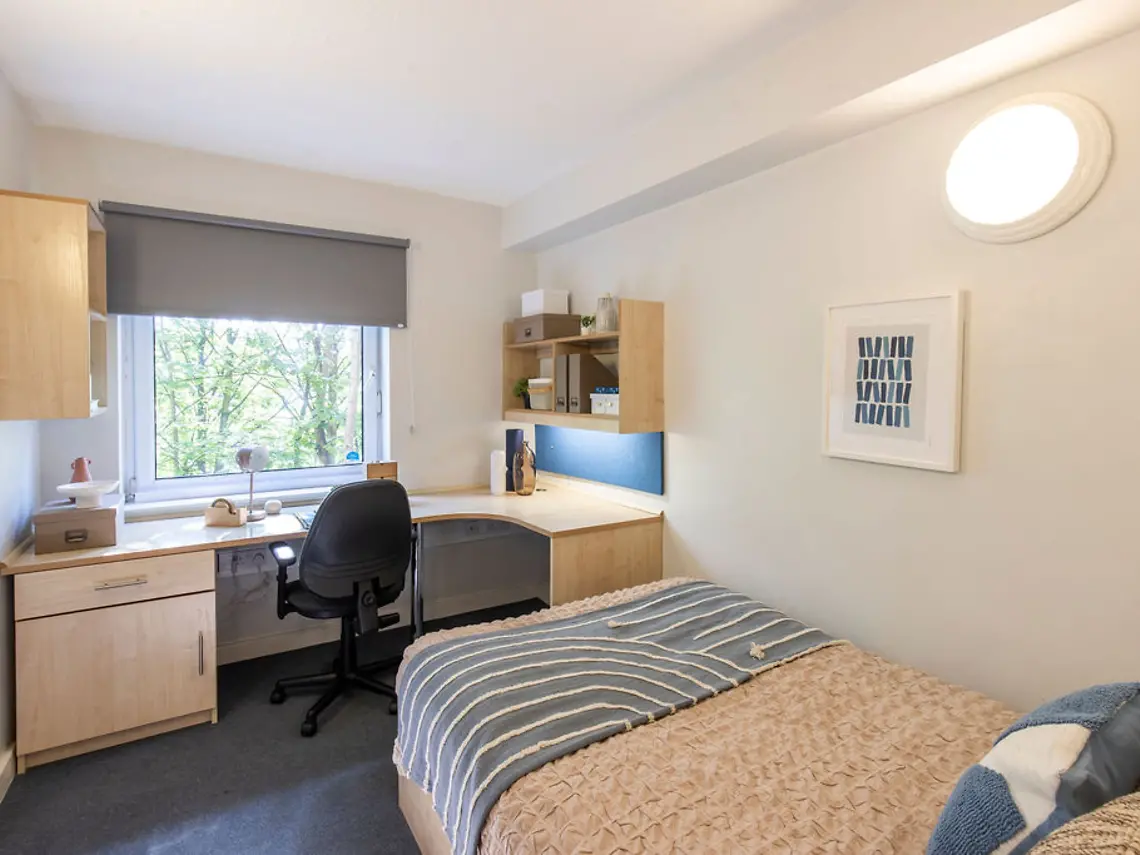 5 Bed Classic Ensuite Unit 5