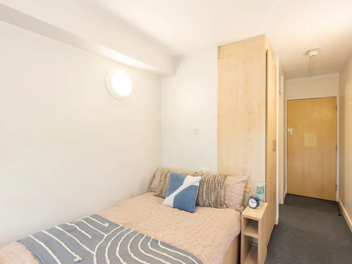 6 Bed Classic Ensuite Unit 6