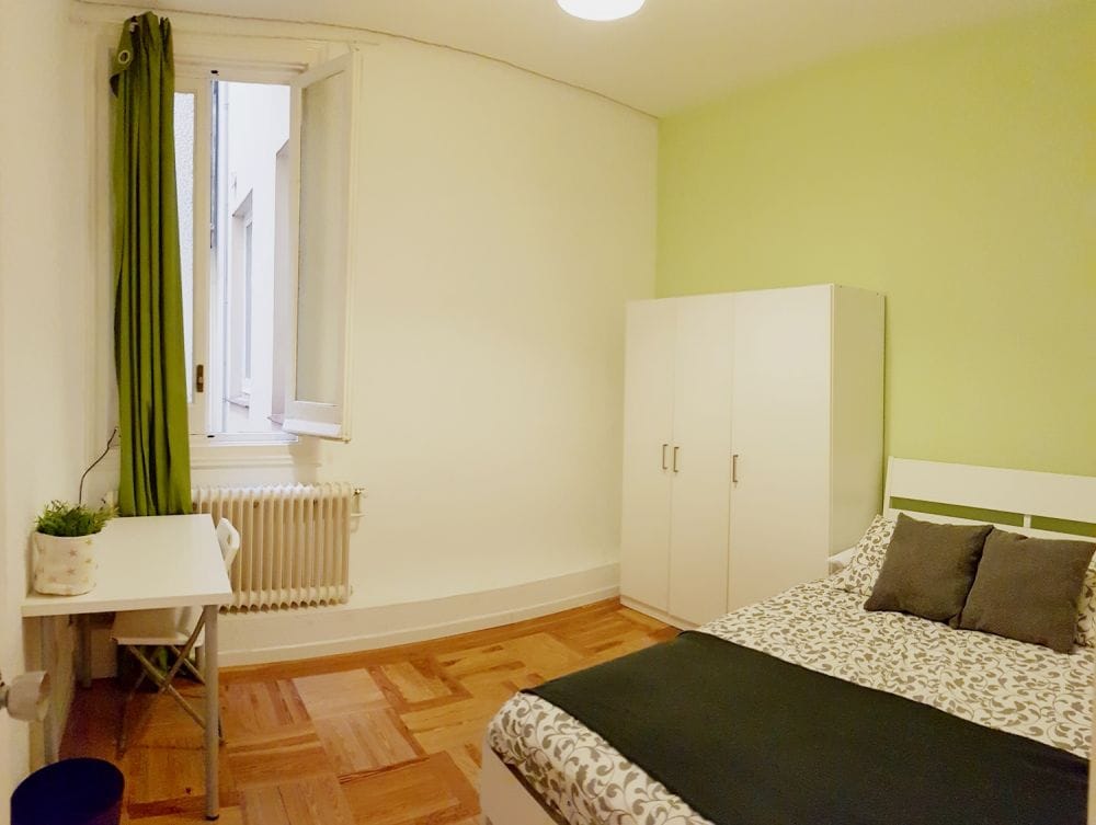 Large room in Madrid