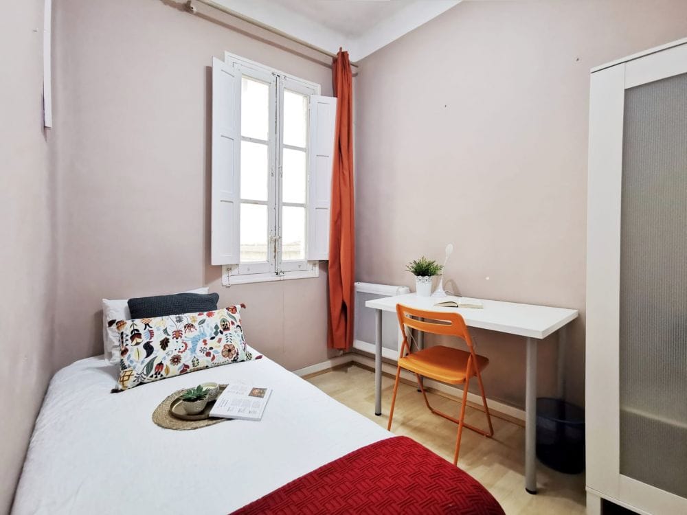 Modern room in Fernández de los Ríos