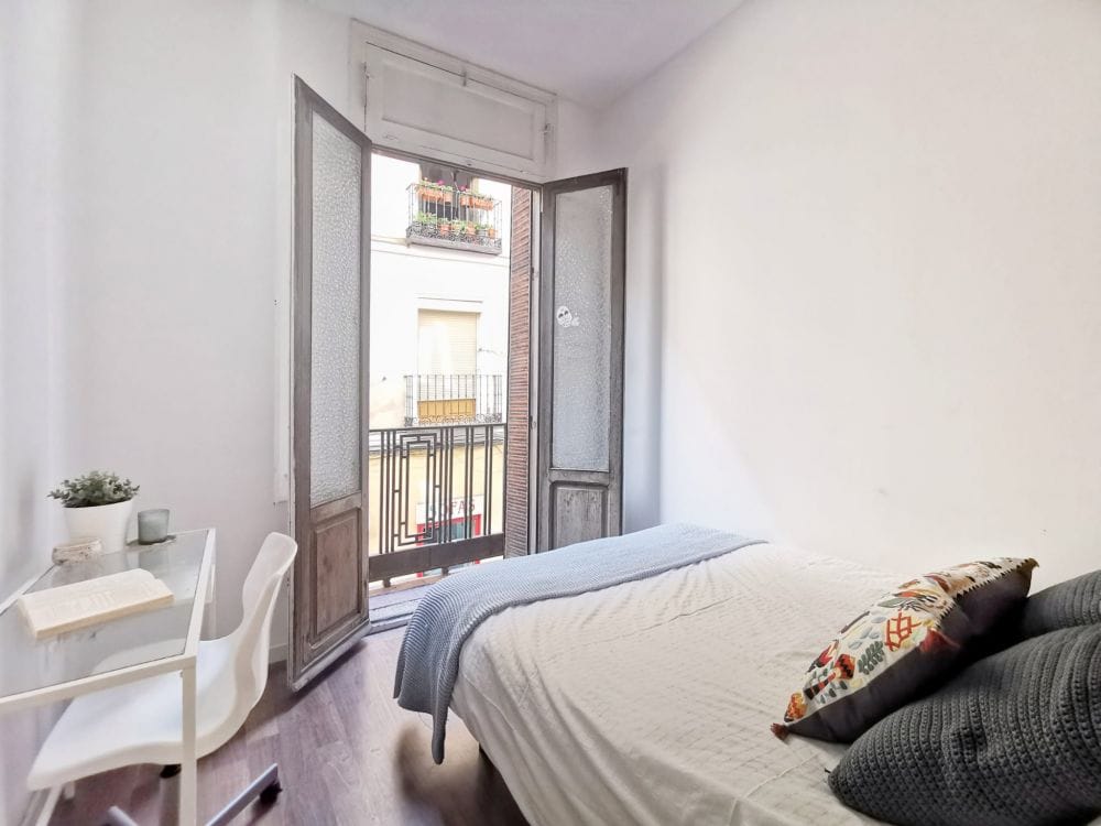 Nice double room in Lavapiés