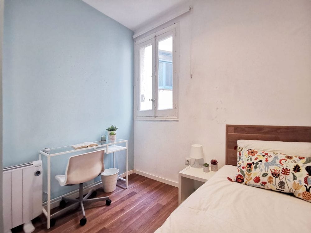 Beautiful single room in Madrid