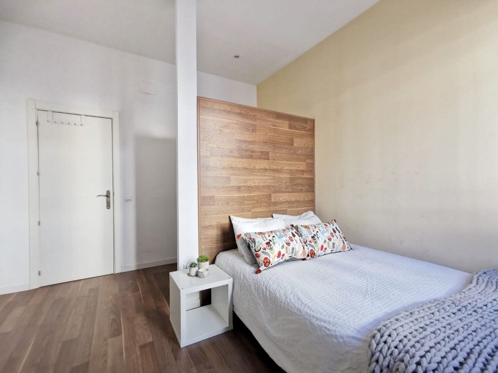 Cozy room in Valencia Street