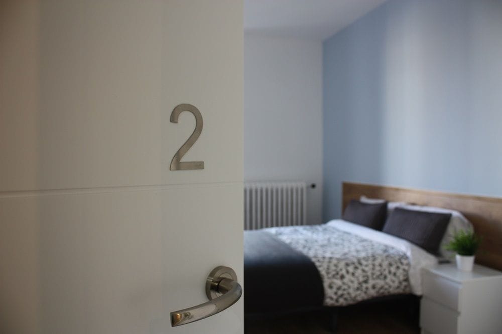 Room with double bed in Puerta del Sol