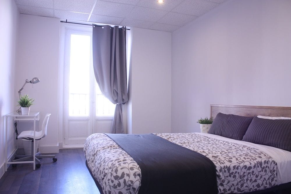 Double room with balcony in Puerta del Sol