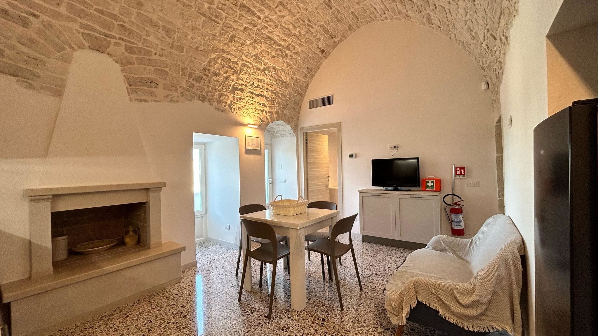 Dimora Campanile Galleppa by Monholiday