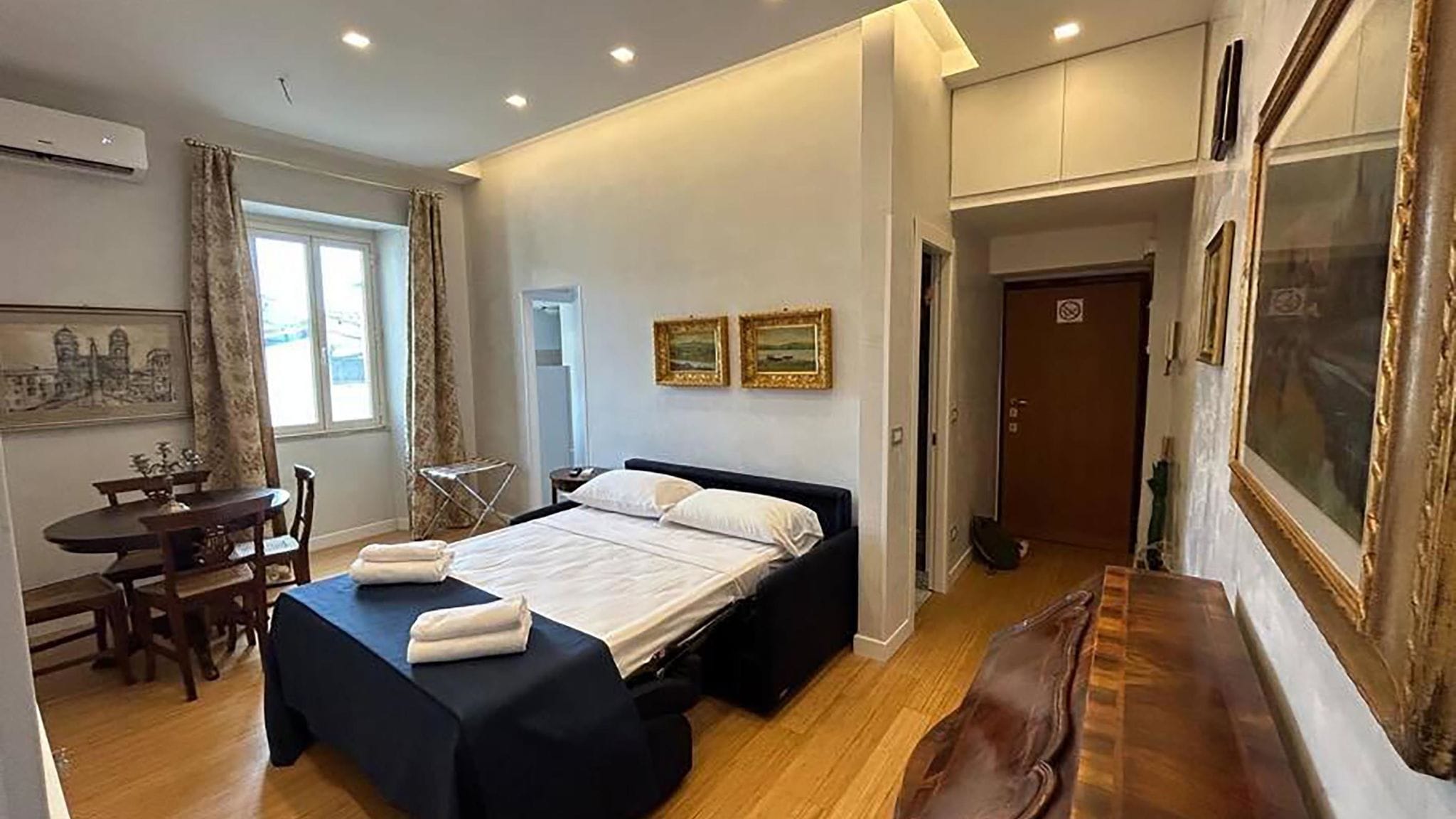 Manzoni Blue House by Ghor