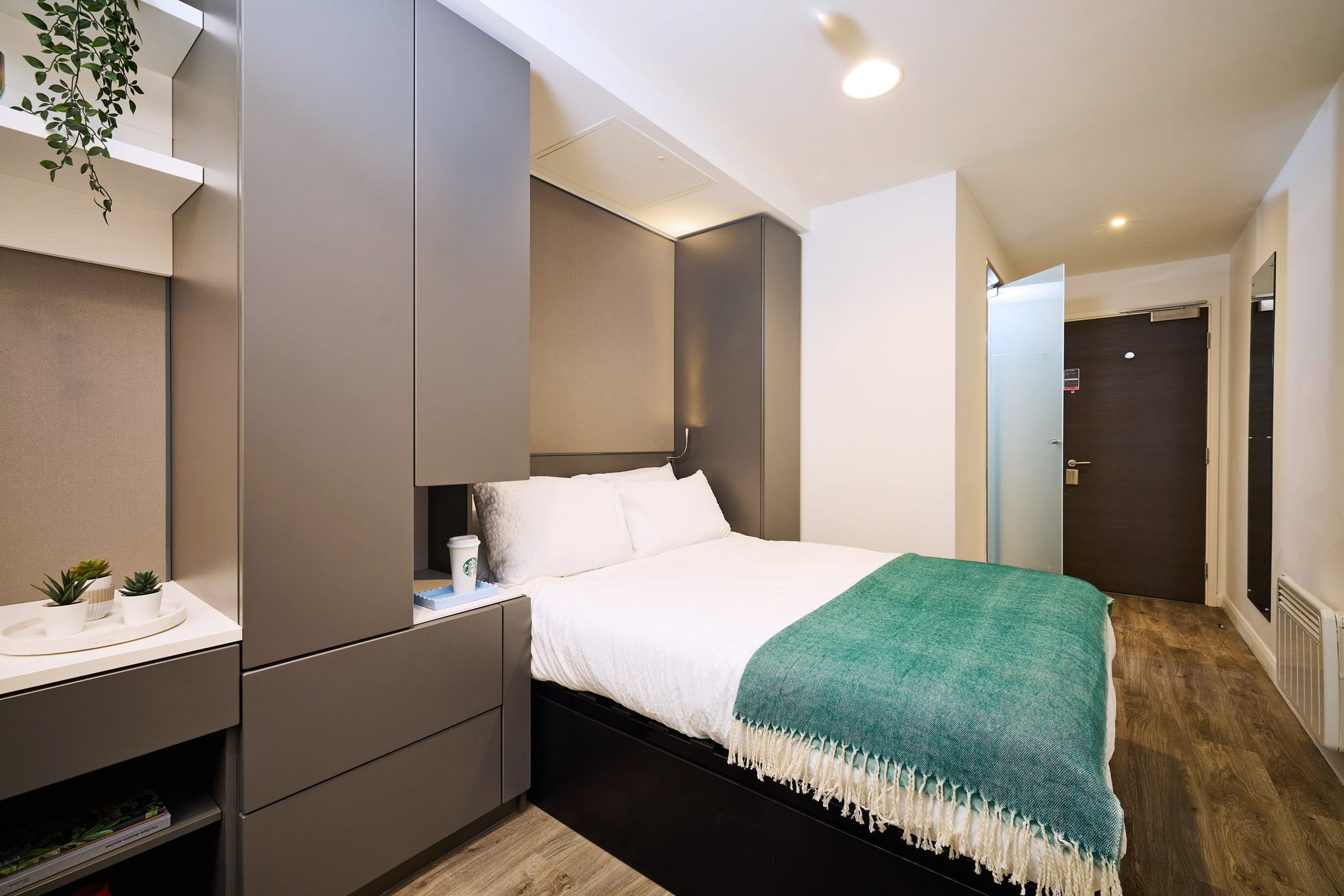 VSY-MN5b — Cluster (2026 / 27)