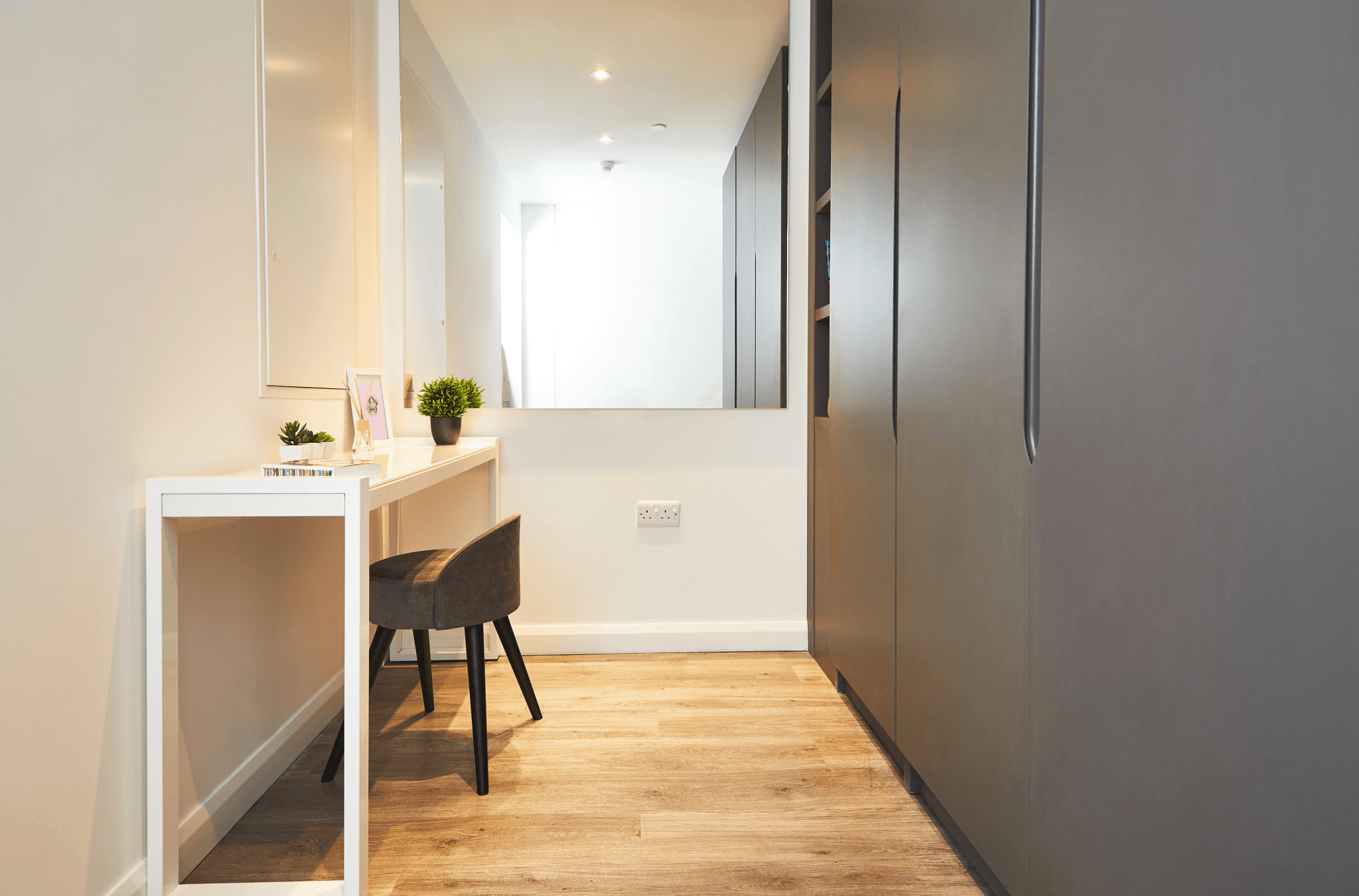 VSE-614 — Deluxe (2026 / 27)