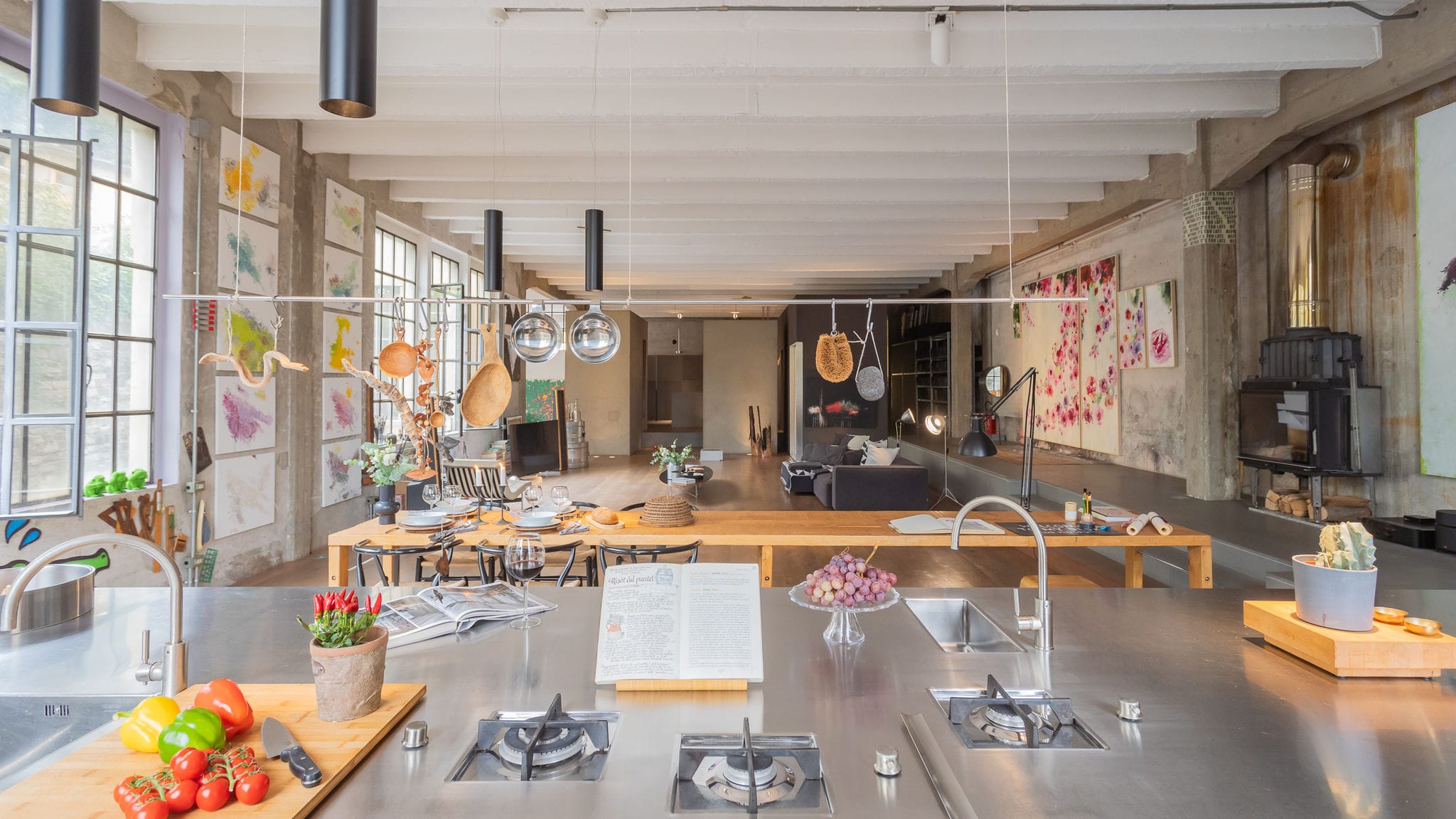 Design Loft with Private Parking