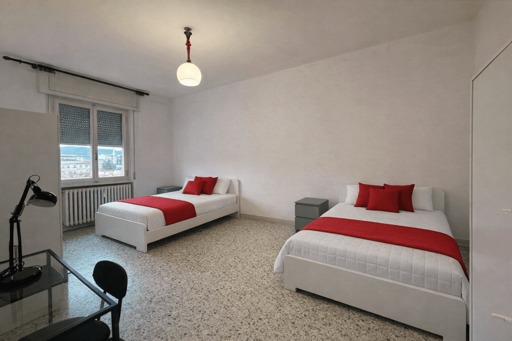 Spacious Shared room in Via Sette Santi
