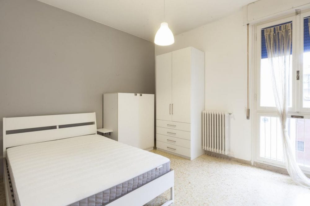 Large room in Via Targioni Tozzetti