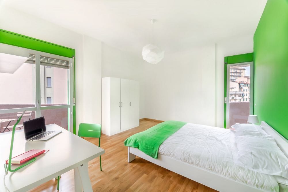 Large room in Via Ponte All'Asse