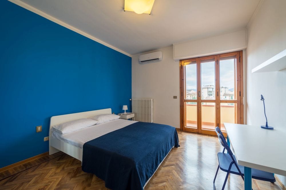 Spacious room in Piazza Augusto Conti