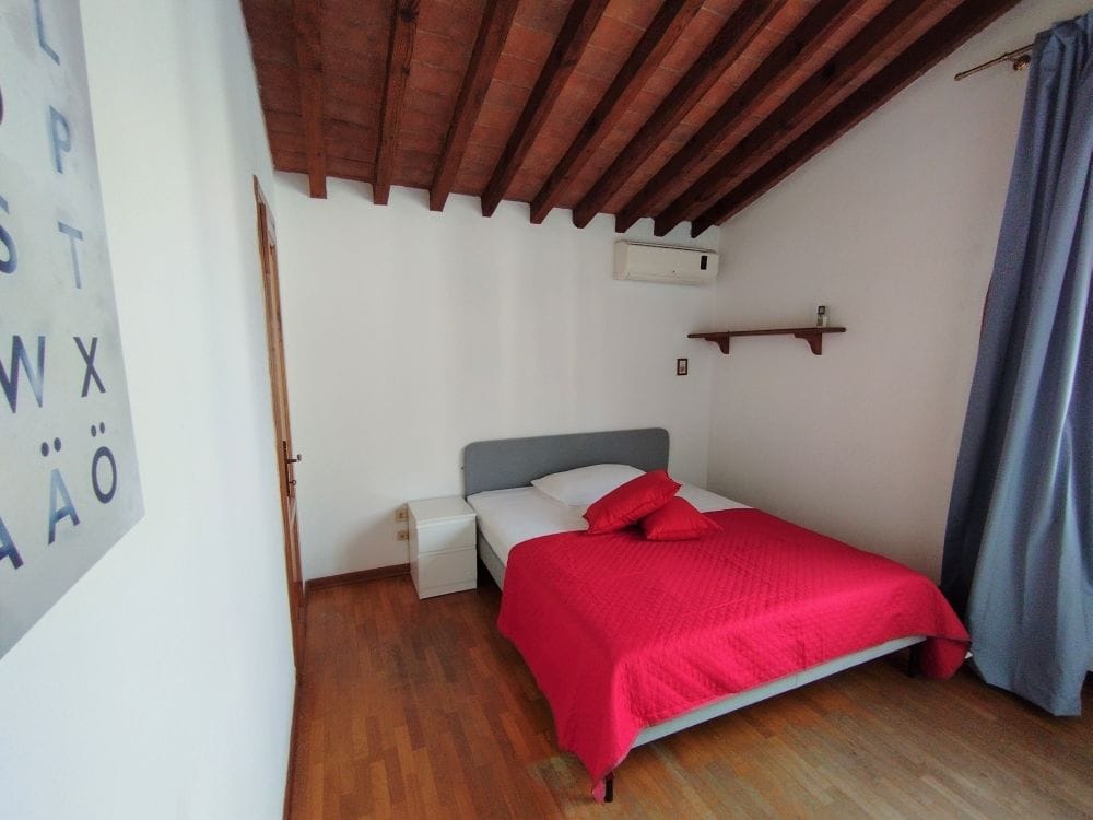Private room at Via Calzolari 29