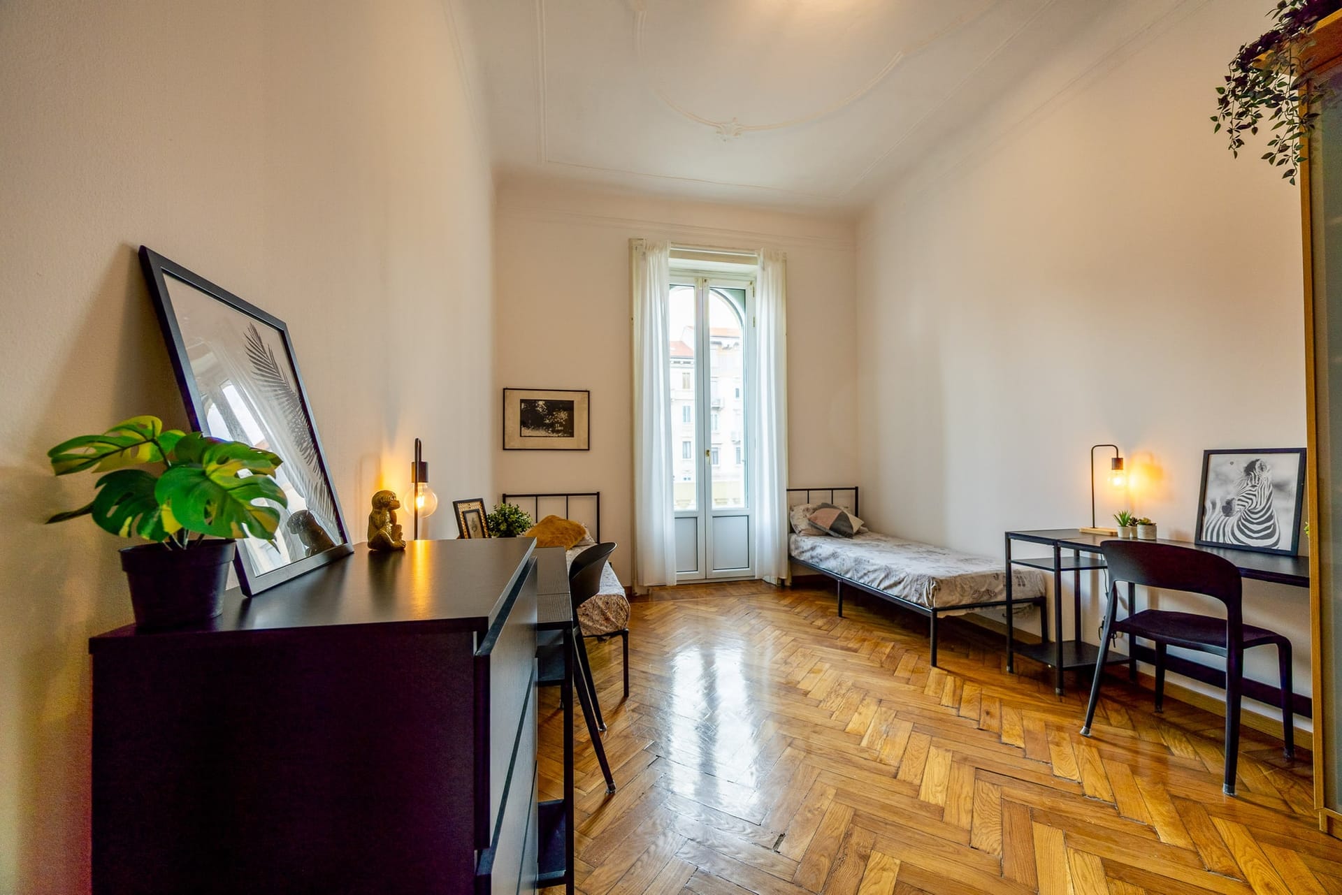 Piazza Argentina 4 – Room 2 Ensuite bathroom – Double use