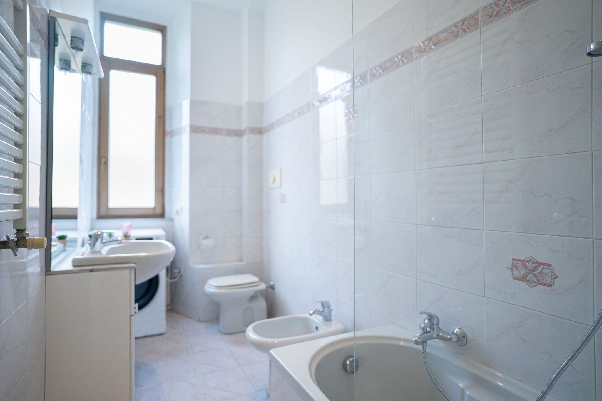 Corso Buenos Aires 47 – Room 3