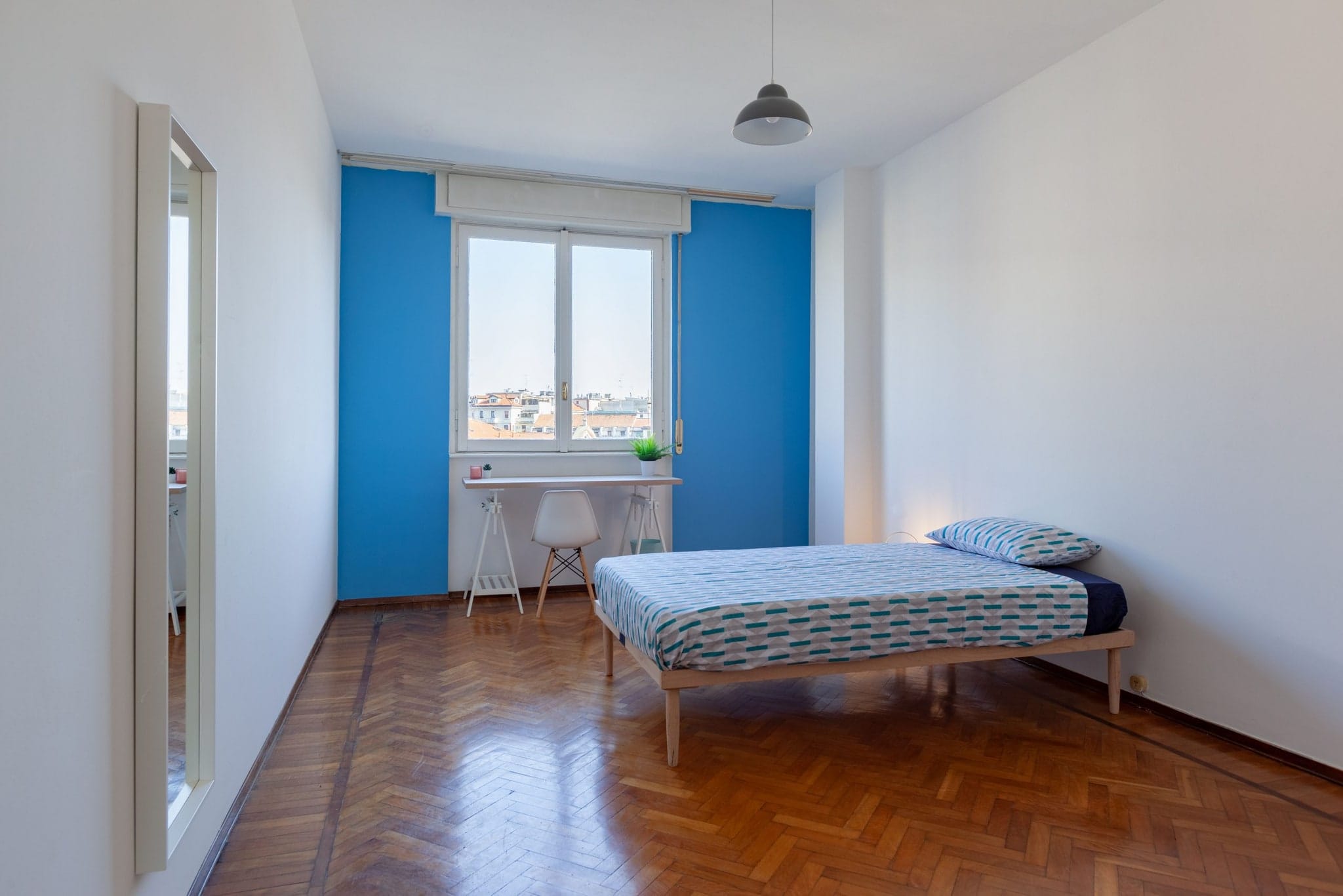 Via Buonarroti 15 – Room 1