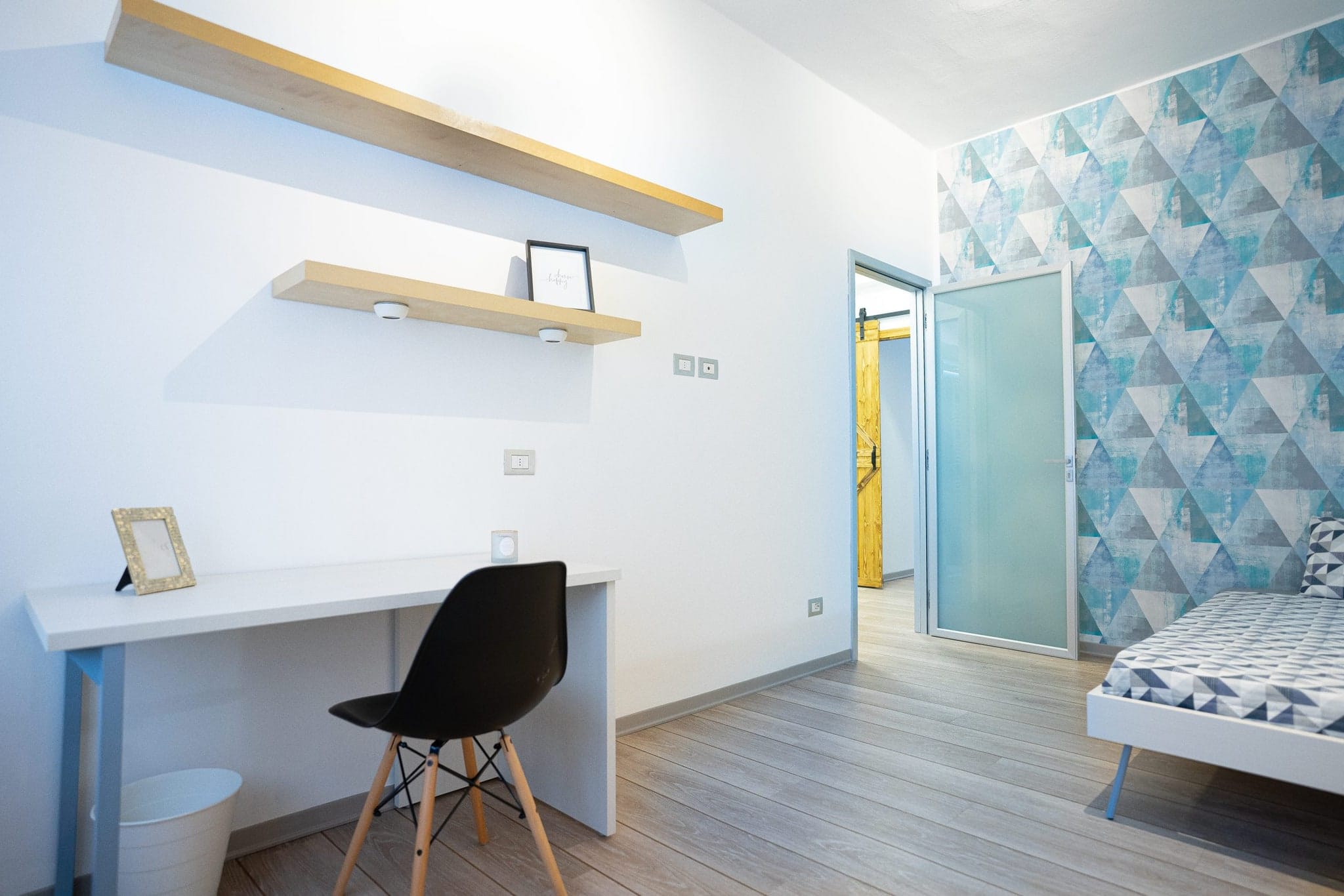 Viale Caterina da Forlì – Room 3