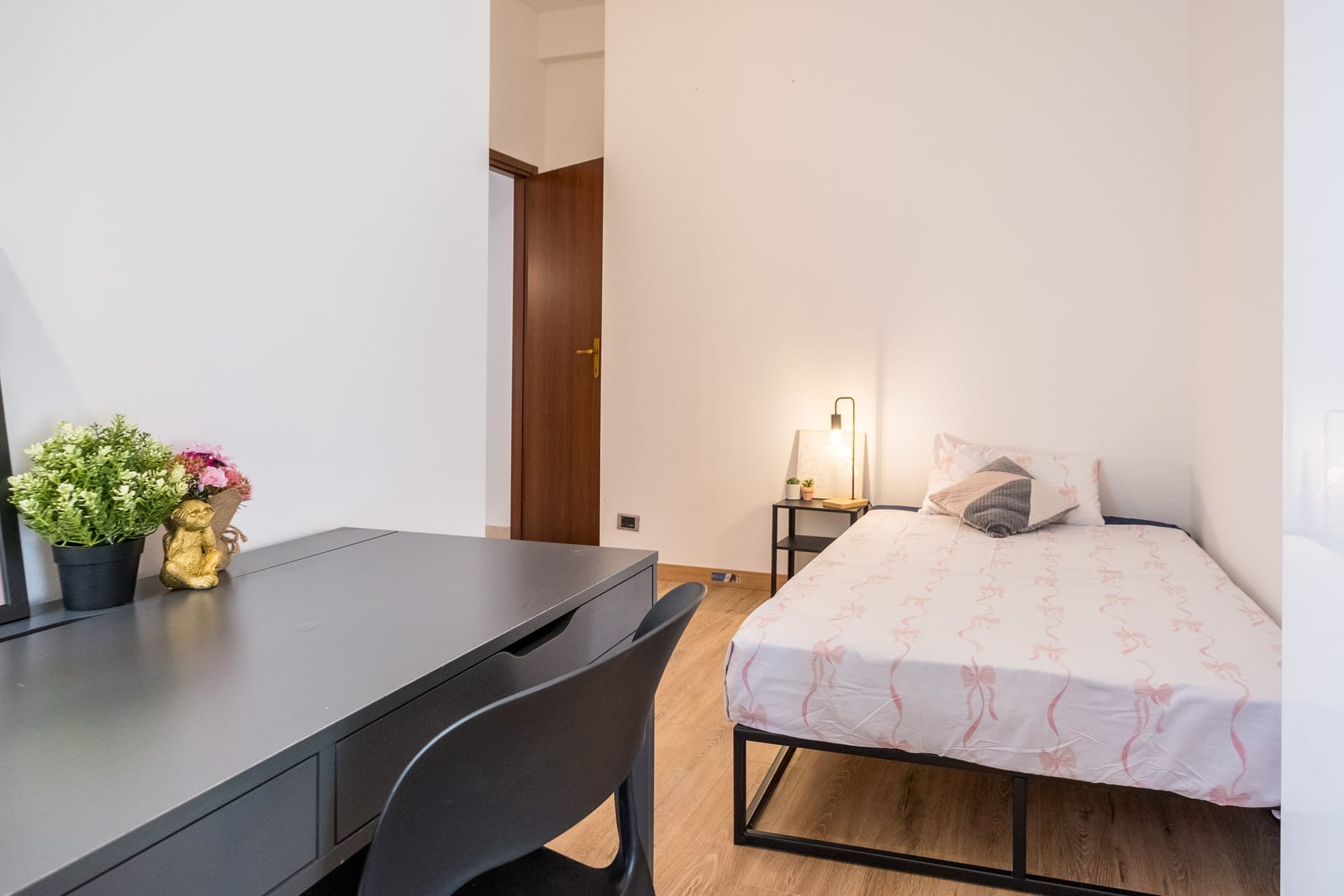 Viale Forlanini 46 – Room 1