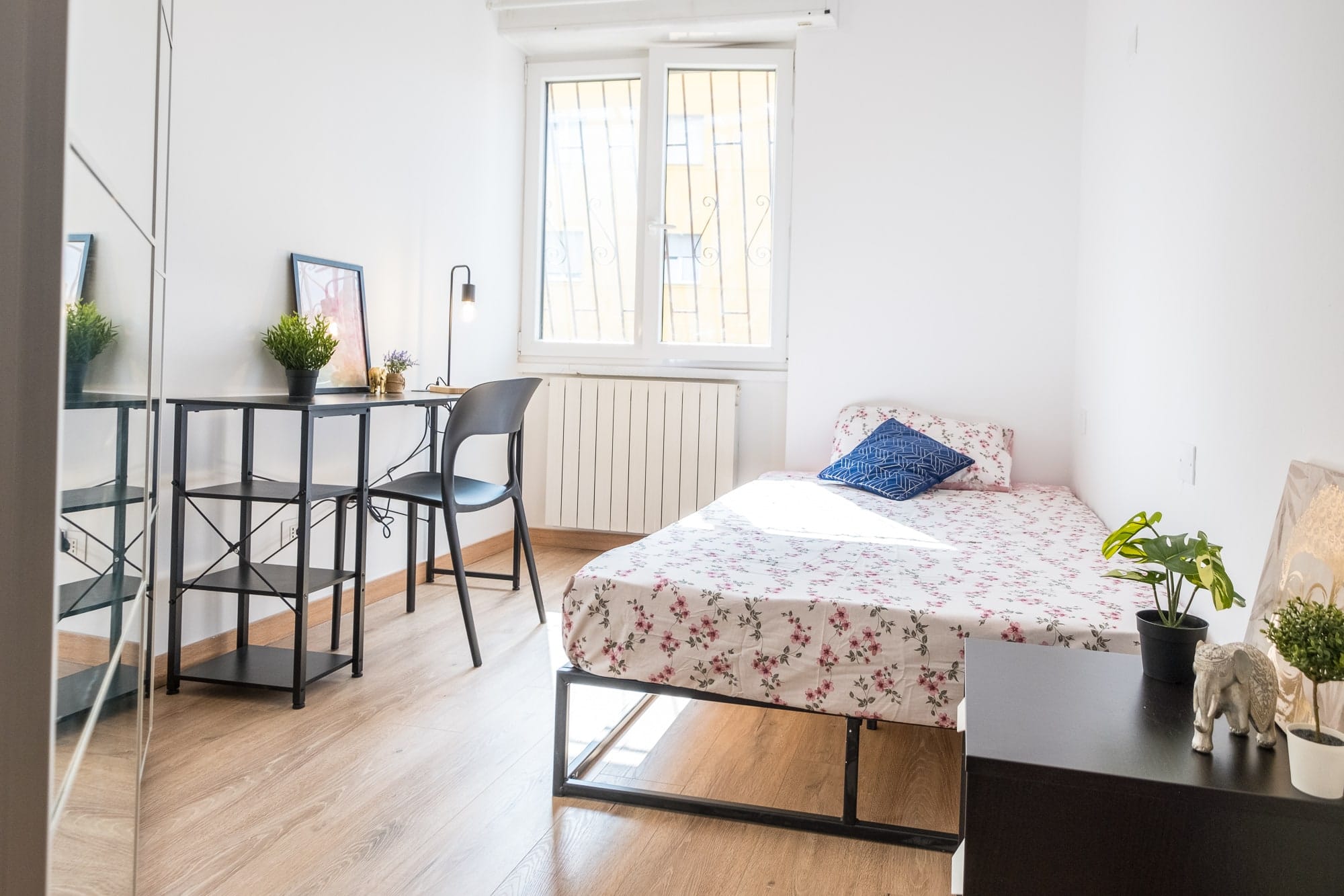 Viale Forlanini 46 – Room 2