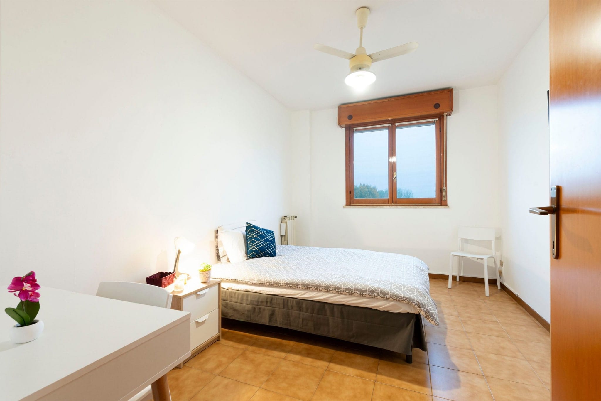 Via dei Missaglia 13 – Room 2