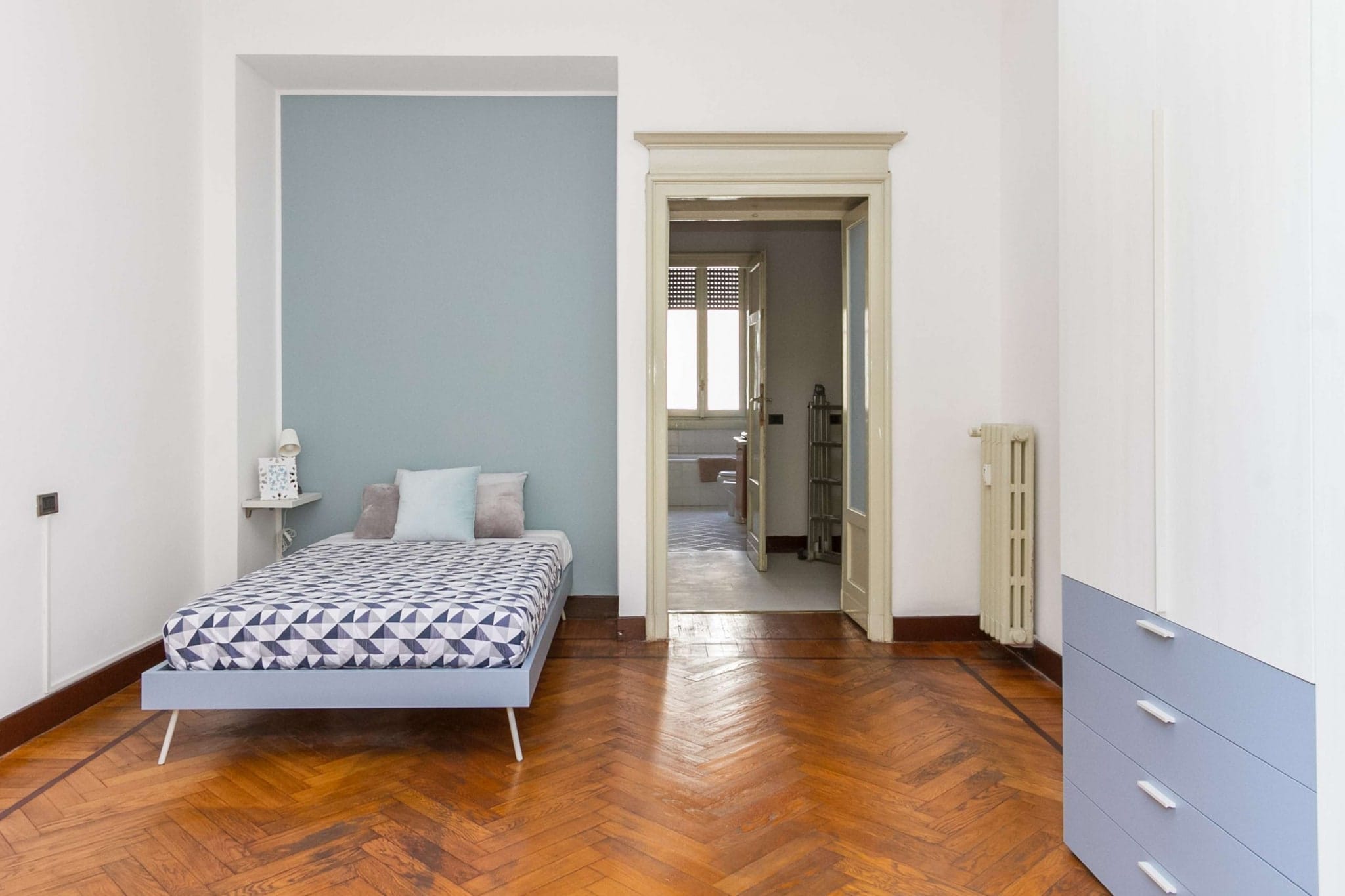 Viale Regina Giovanna 38 – Room 4