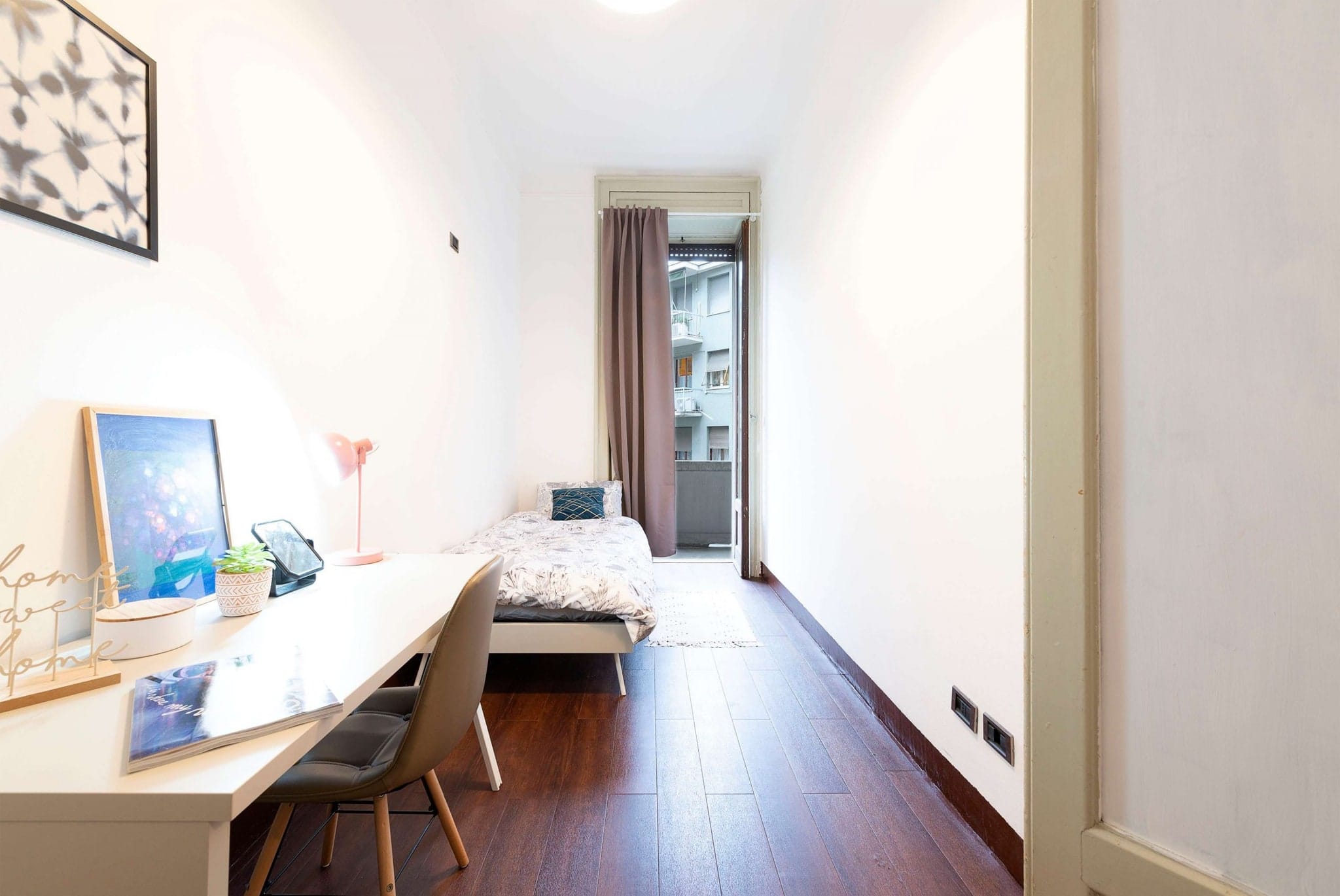 Viale Regina Giovanna 38 – Room 5