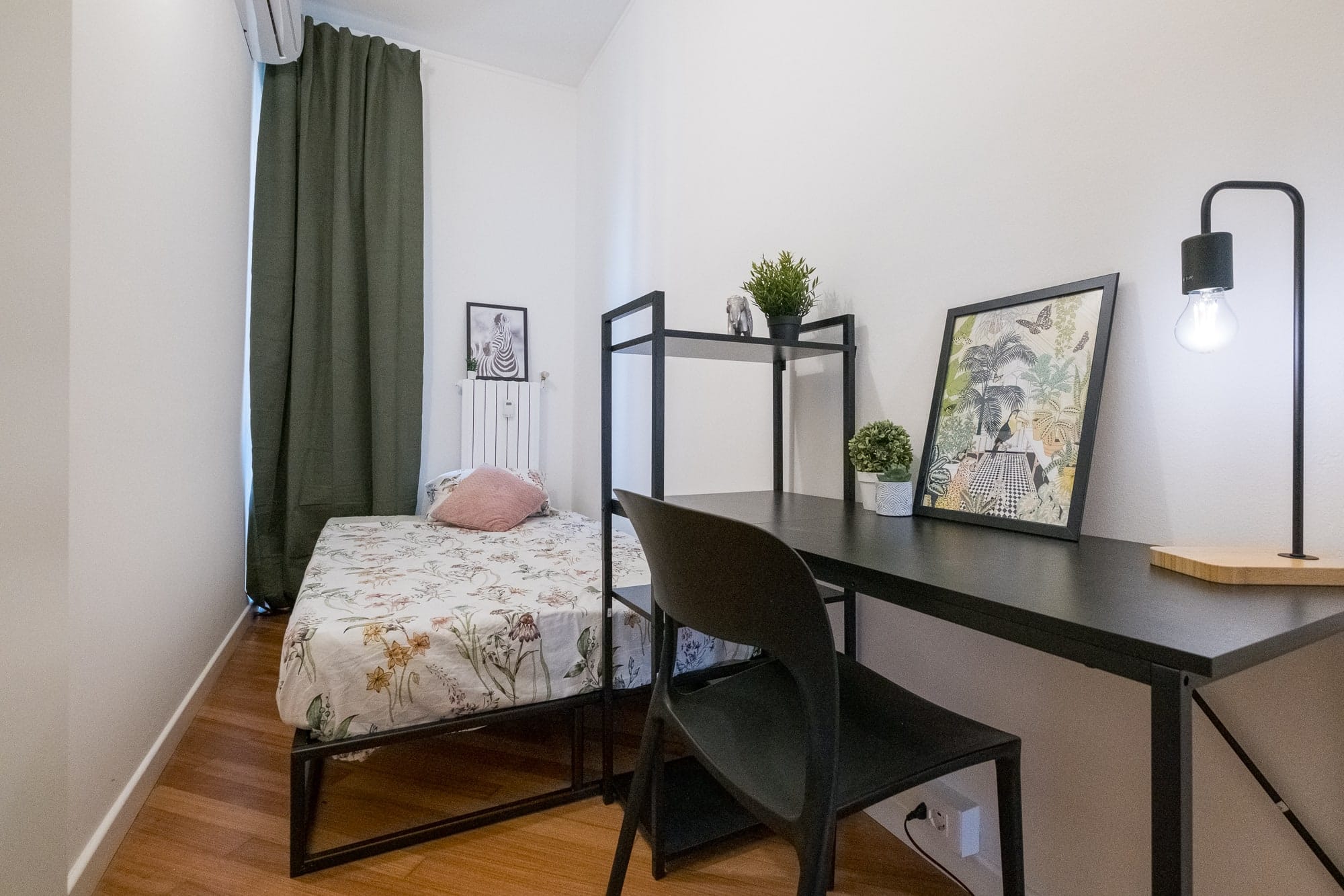 Via Sebino 19 – Room 4