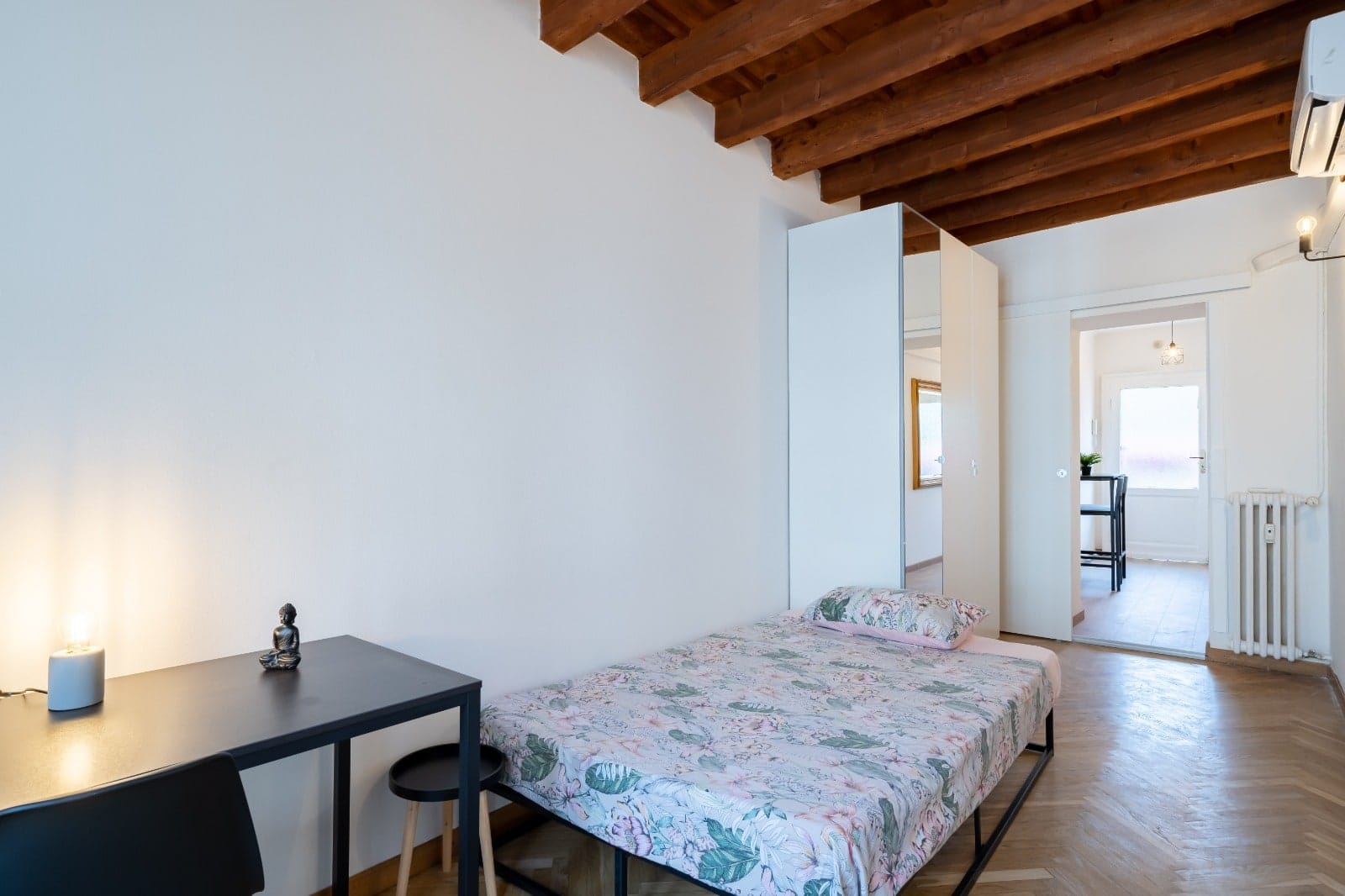 Corso Venezia 6 – P4 – Room 1