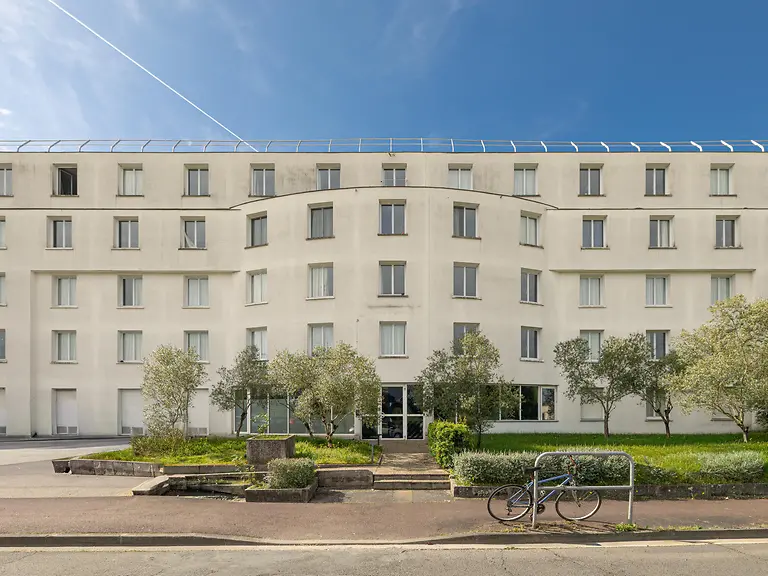 Grand Apartment with terrace Unit 1